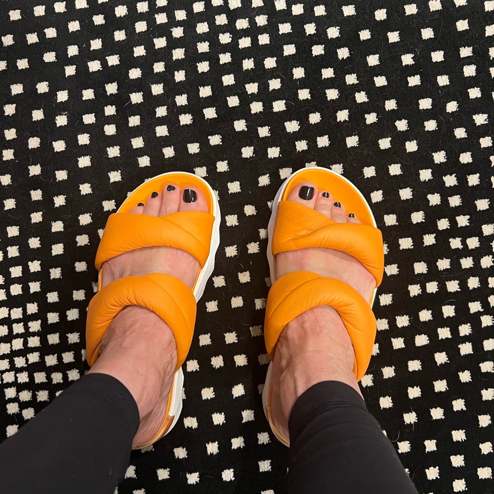 Coziest of cozy these fabulous sorel sandals